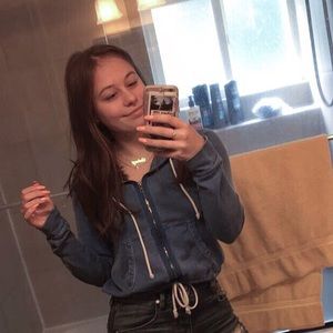 Meet your Posher, Sidney